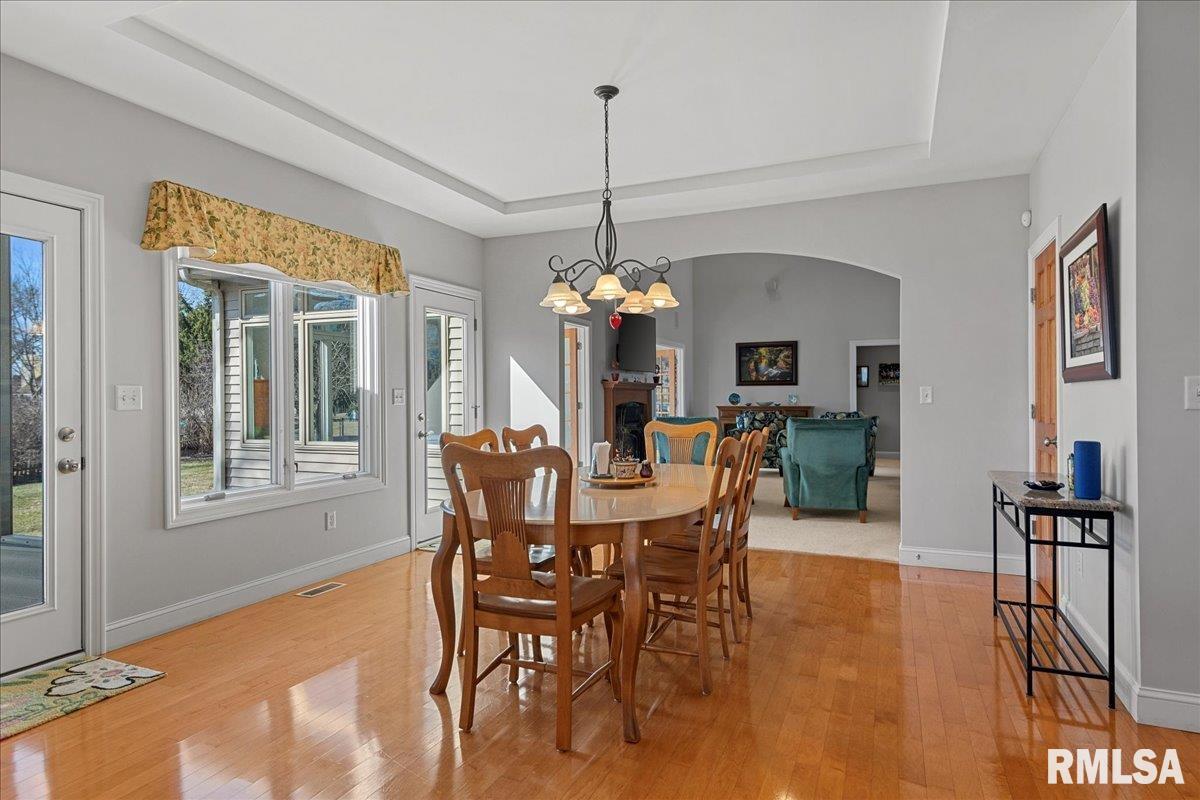 1605 Scarlett Place Springfield, IL 62704 - Photo 18 of 69