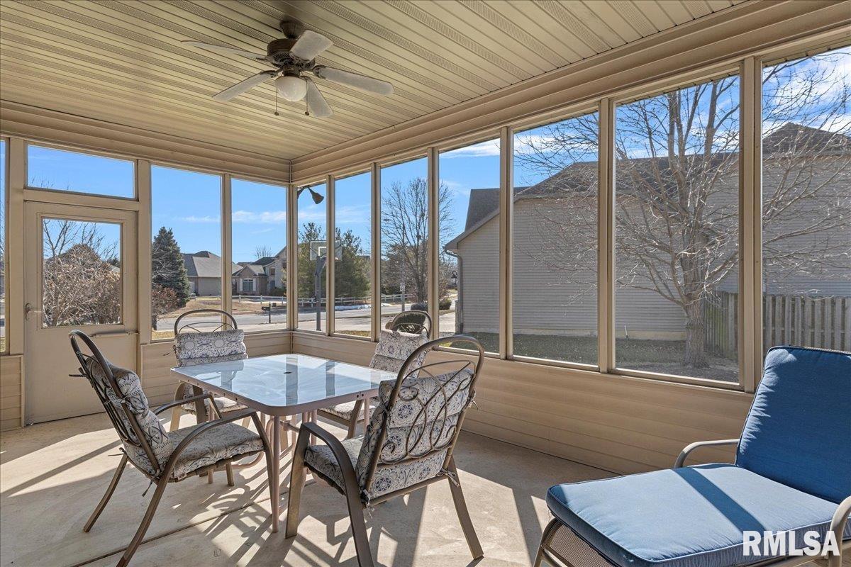 1605 Scarlett Place Springfield, IL 62704 - Photo 24 of 69