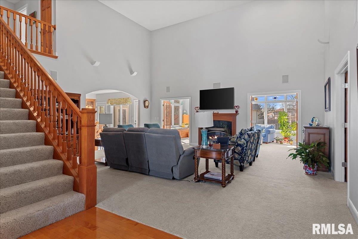 1605 Scarlett Place Springfield, IL 62704 - Photo 4 of 69