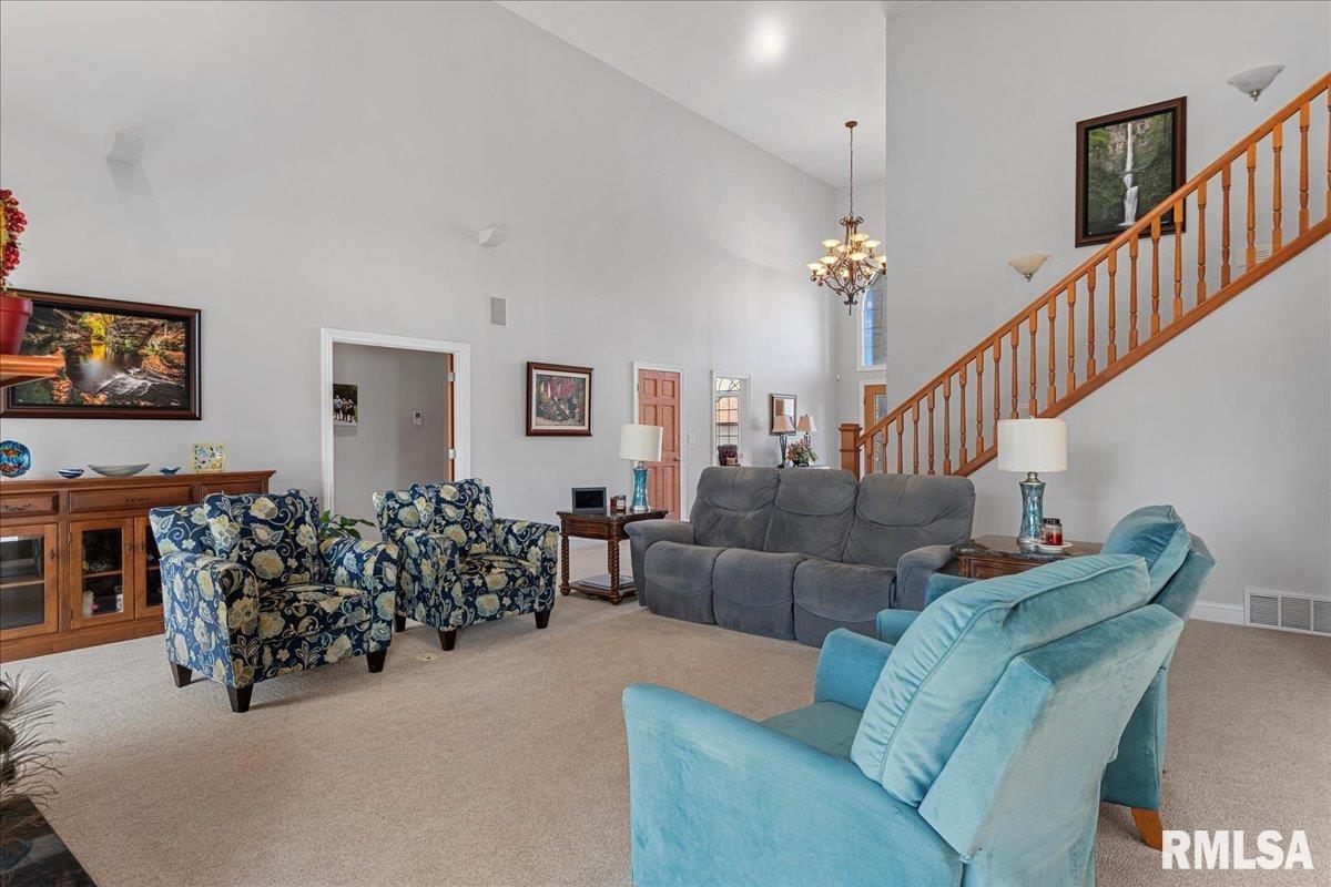 1605 Scarlett Place Springfield, IL 62704 - Photo 8 of 69