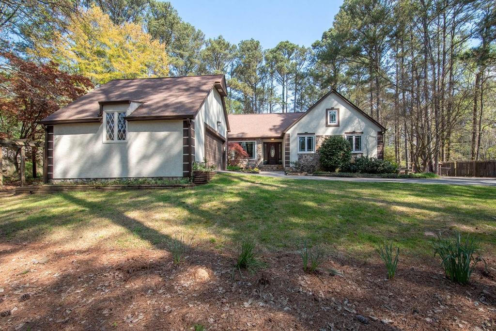 210 Julie Road Tyrone, GA 30290 - Photo 2 of 43