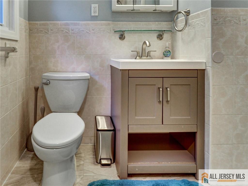 170 Prospect Avenue Edison, NJ 08817 - Photo 18 of 45