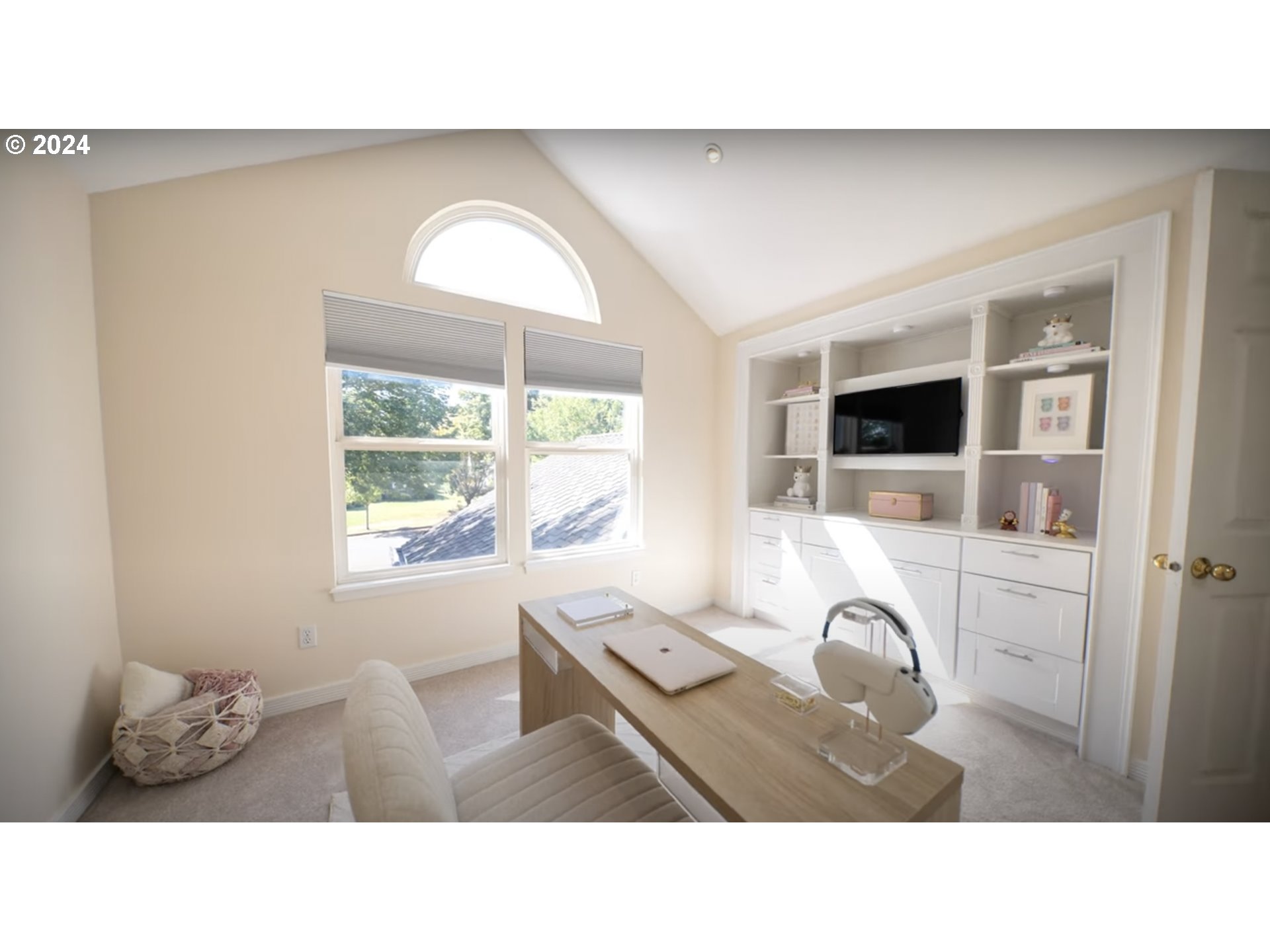 11240 Southwest Pintail Loop Beaverton, OR 97007 - Photo 12 of 15 Gallery Image 12
