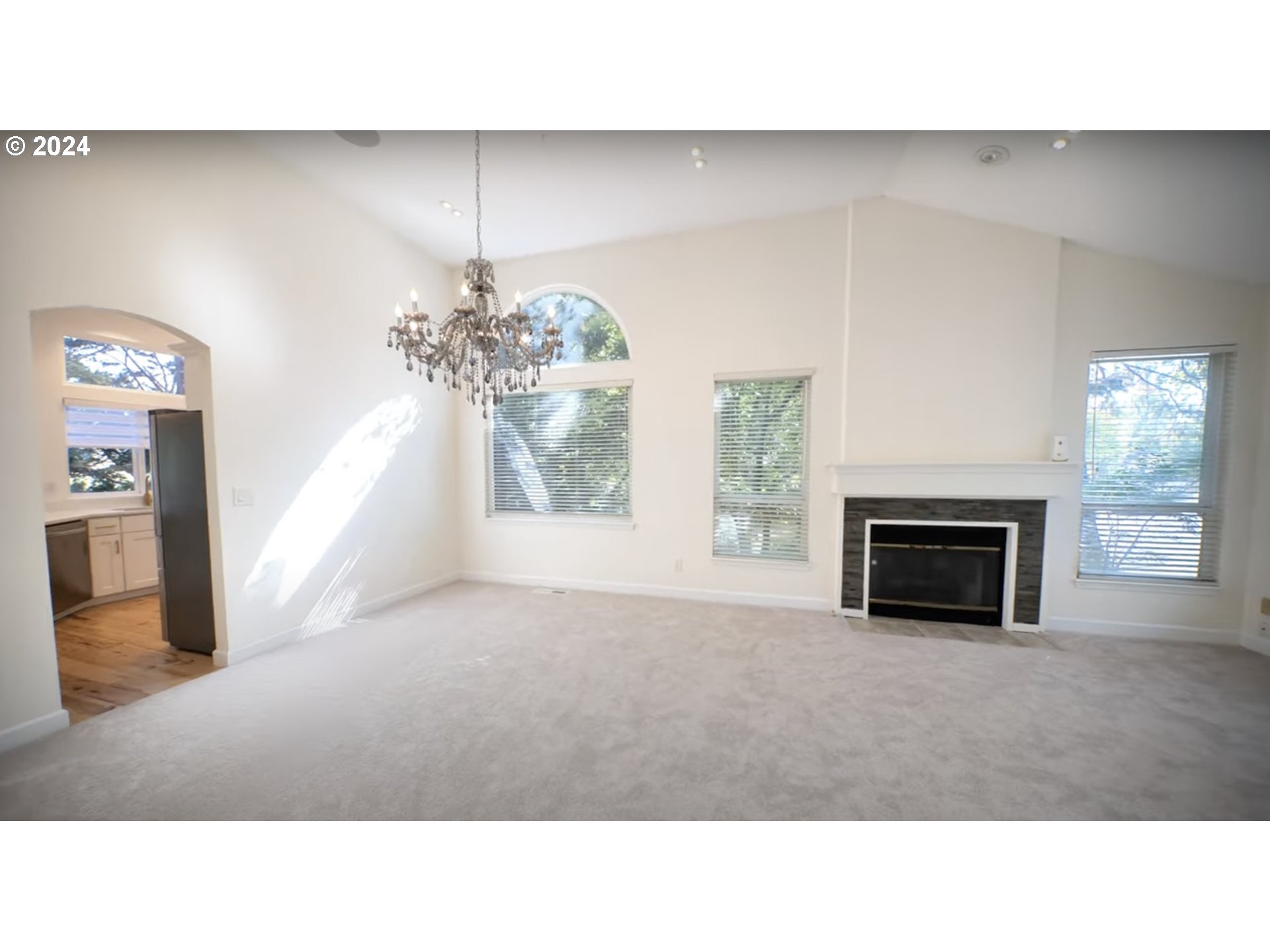 11240 Southwest Pintail Loop Beaverton, OR 97007 - Photo 3 of 15 Gallery Image 3
