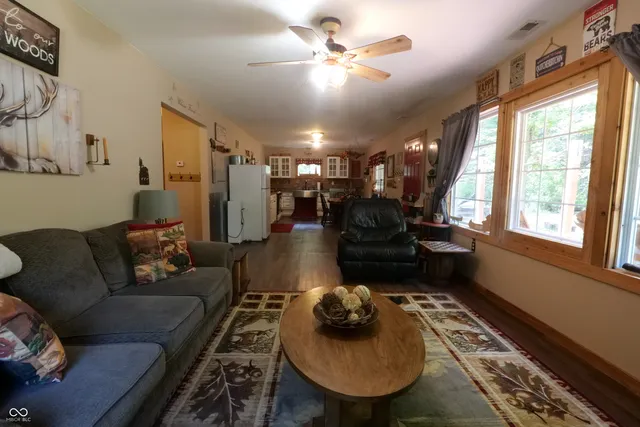 $219,900 | 784 Combs Road, Columbus, IN 47201