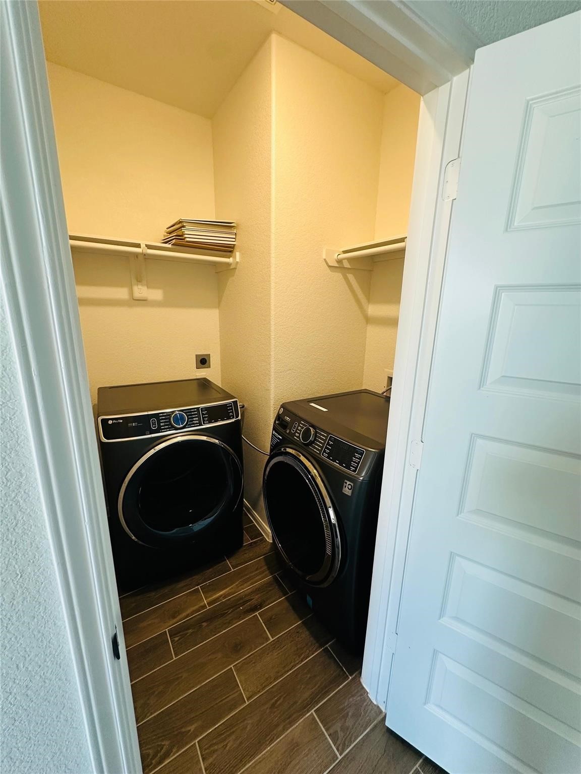 2419 Humble Way Rosenberg, TX 77471 - Photo 36 of 38 a bathroom with a sink and a washing machine