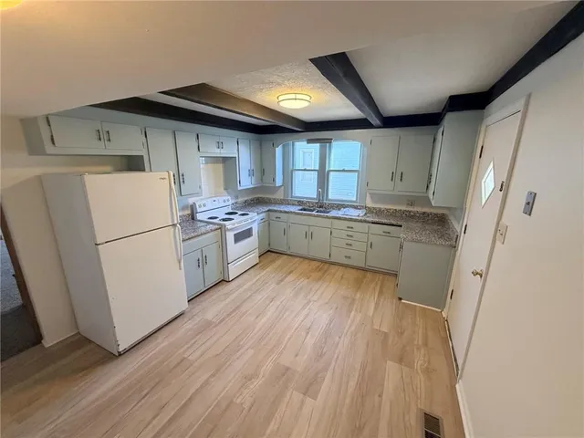 $152,000 | 707 West 8th Street, Pittsburg, KS 66762