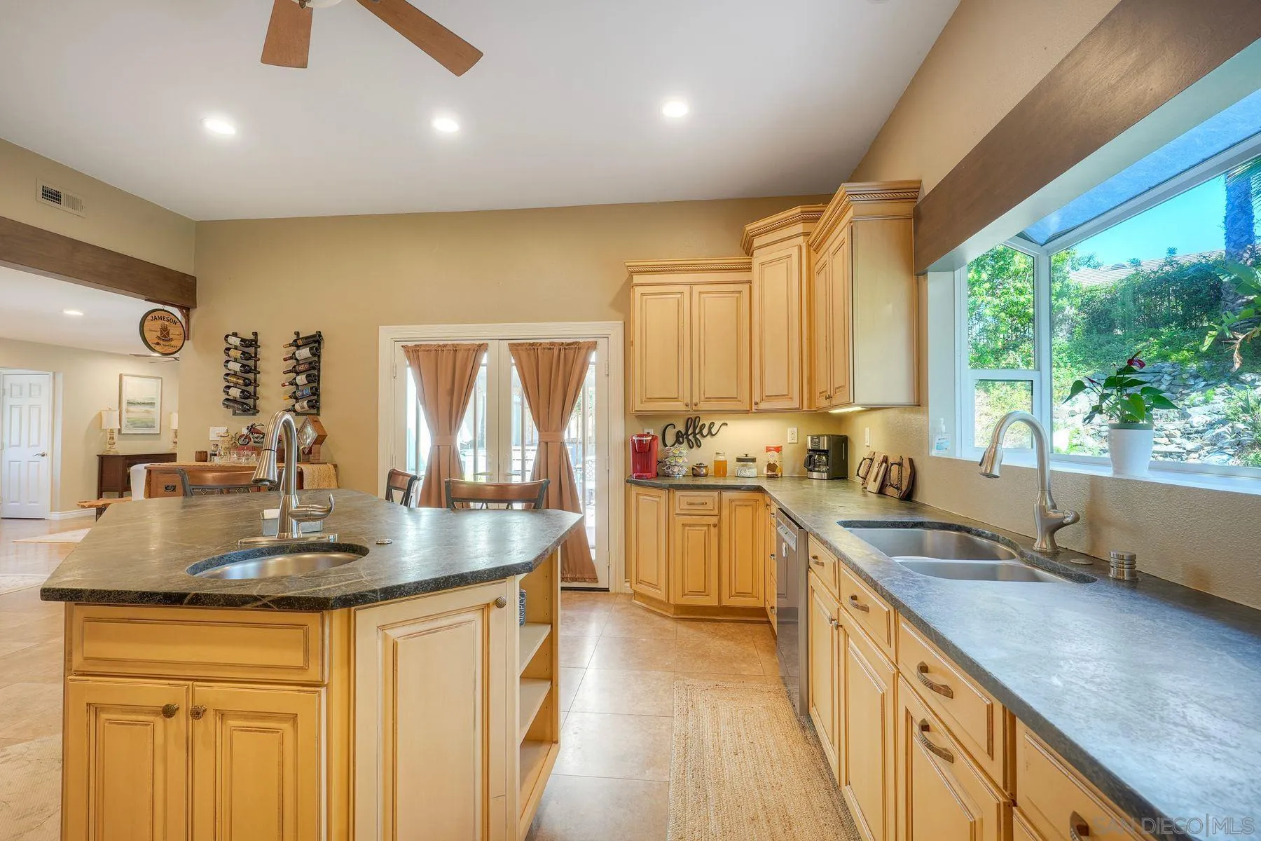 5232 Dixon Road Oceanside, CA 92056 - Photo 14 of 36 Gallery Image 14