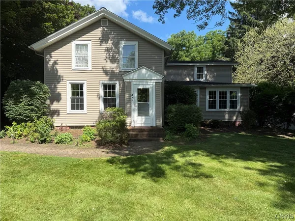 $449,900 | 4 Lynacres Boulevard, De Witt, NY 13066