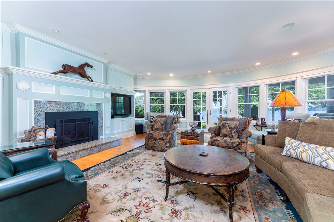 400 East Shore Road Jamestown, RI 02835 - Photo 25 of 49