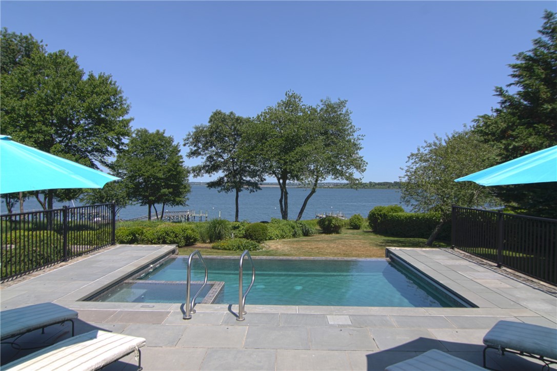 400 East Shore Road Jamestown, RI 02835 - Photo 3 of 49