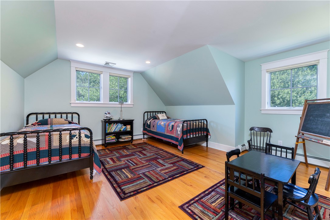 400 East Shore Road Jamestown, RI 02835 - Photo 33 of 49