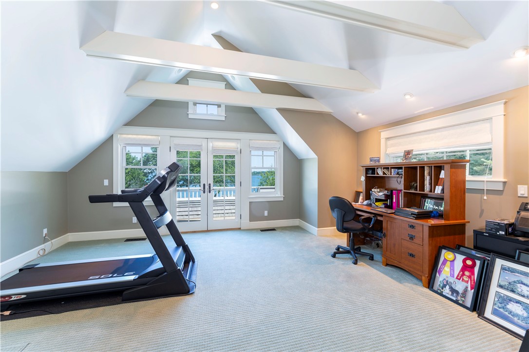 400 East Shore Road Jamestown, RI 02835 - Photo 39 of 49