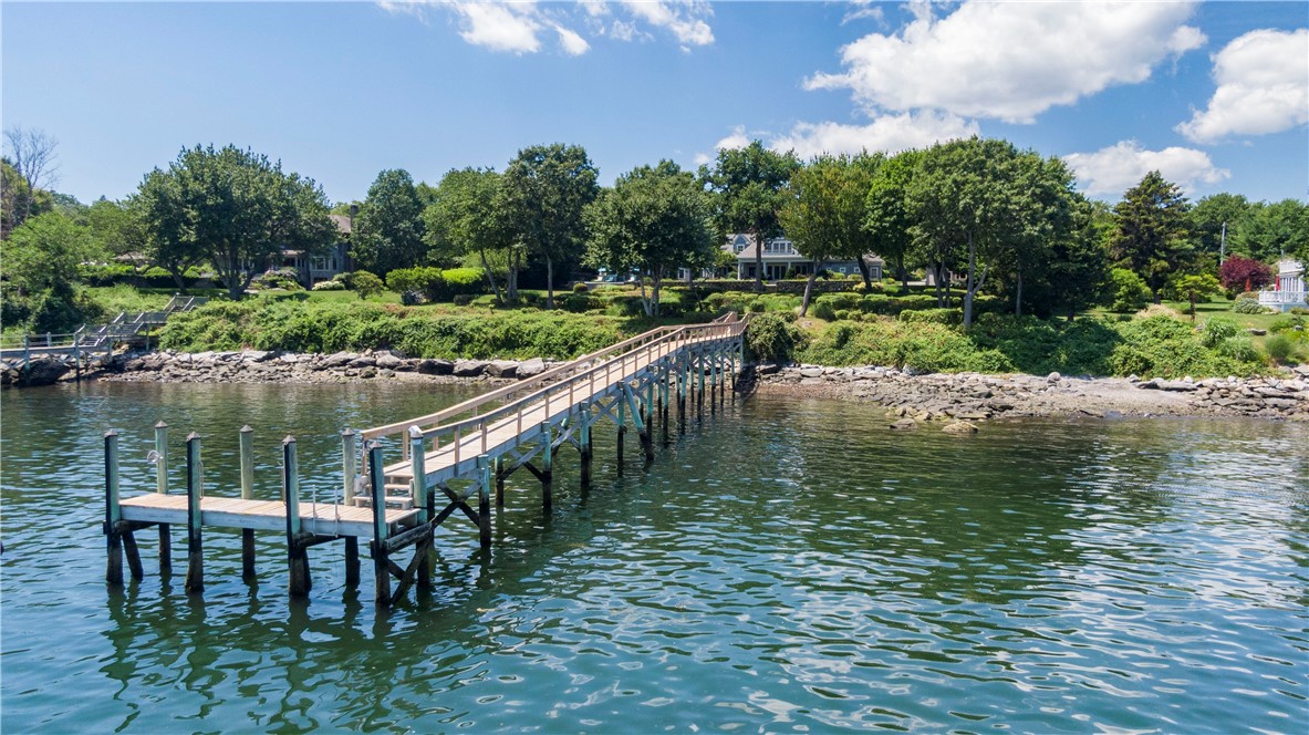 400 East Shore Road Jamestown, RI 02835 - Photo 4 of 49