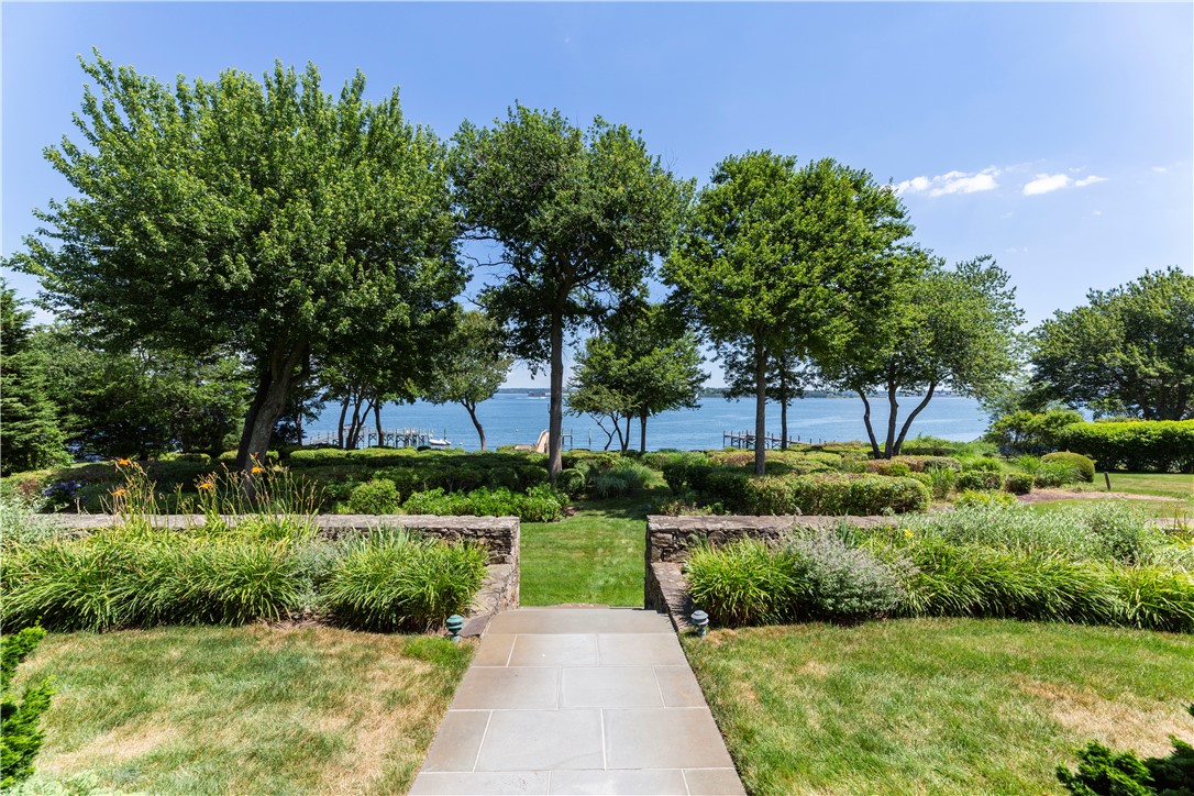 400 East Shore Road Jamestown, RI 02835 - Photo 10 of 49