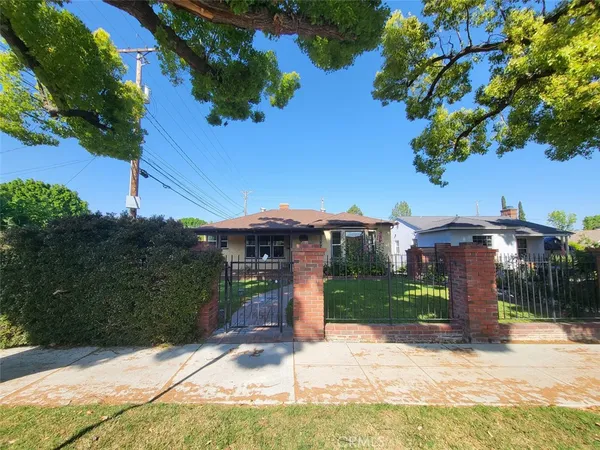 $1,150,000 | 532 North Reese Place, Burbank, CA 91506