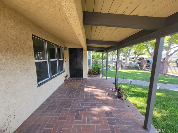 $1,150,000 | 532 North Reese Place, Burbank, CA 91506
