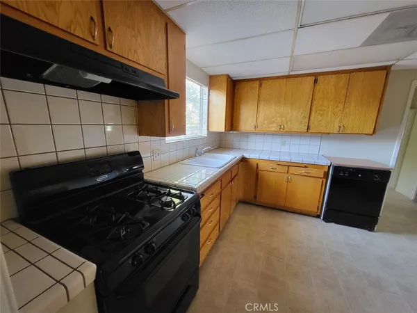 $1,150,000 | 532 North Reese Place, Burbank, CA 91506