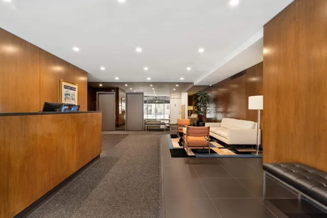 $1,295,000 | 175 West 13th Street, Unit 17E | West Village