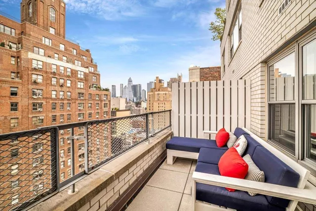 $1,295,000 | 175 West 13th Street, Unit 17E | West Village