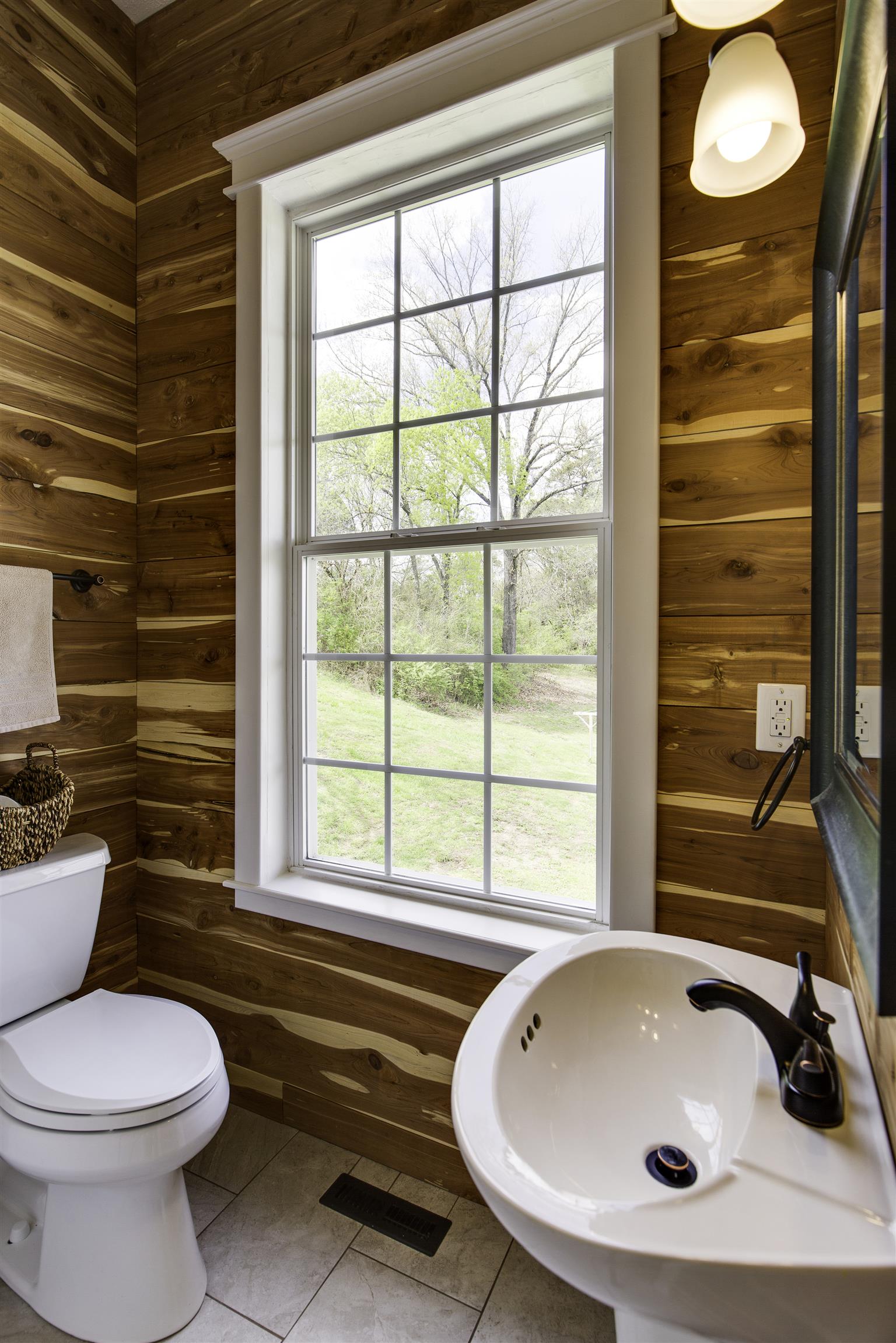 685 Bates Road Lebanon, TN 37087 - Photo 14 of 30 a bathroom with a sink and a toilet