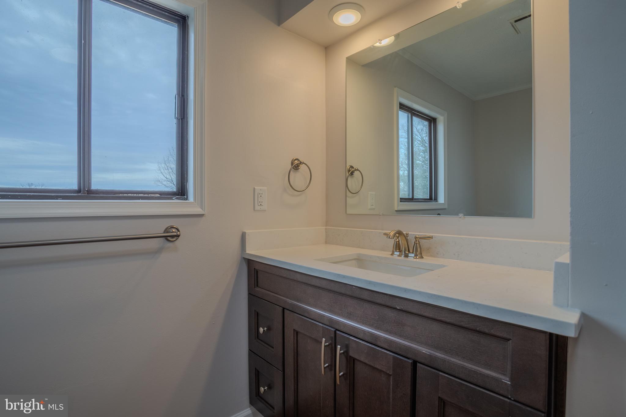 3456 Co Rte 9/9 Hedgesville, WV 25427 - Photo 12 of 40 Large Main Hallway Bath