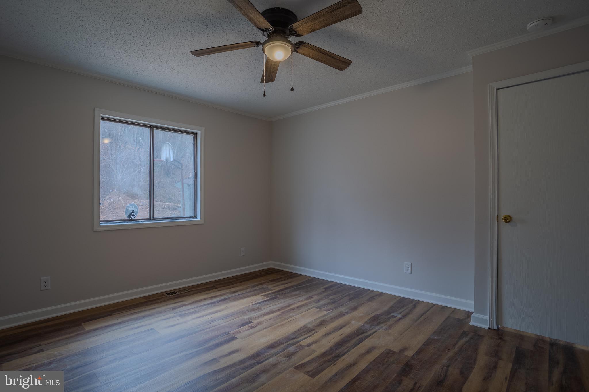 3456 Co Rte 9/9 Hedgesville, WV 25427 - Photo 21 of 40 3rd Bedroom