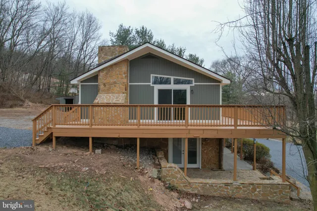 $2,750 | 3456 Co Rte 9/9, Hedgesville, WV 25427