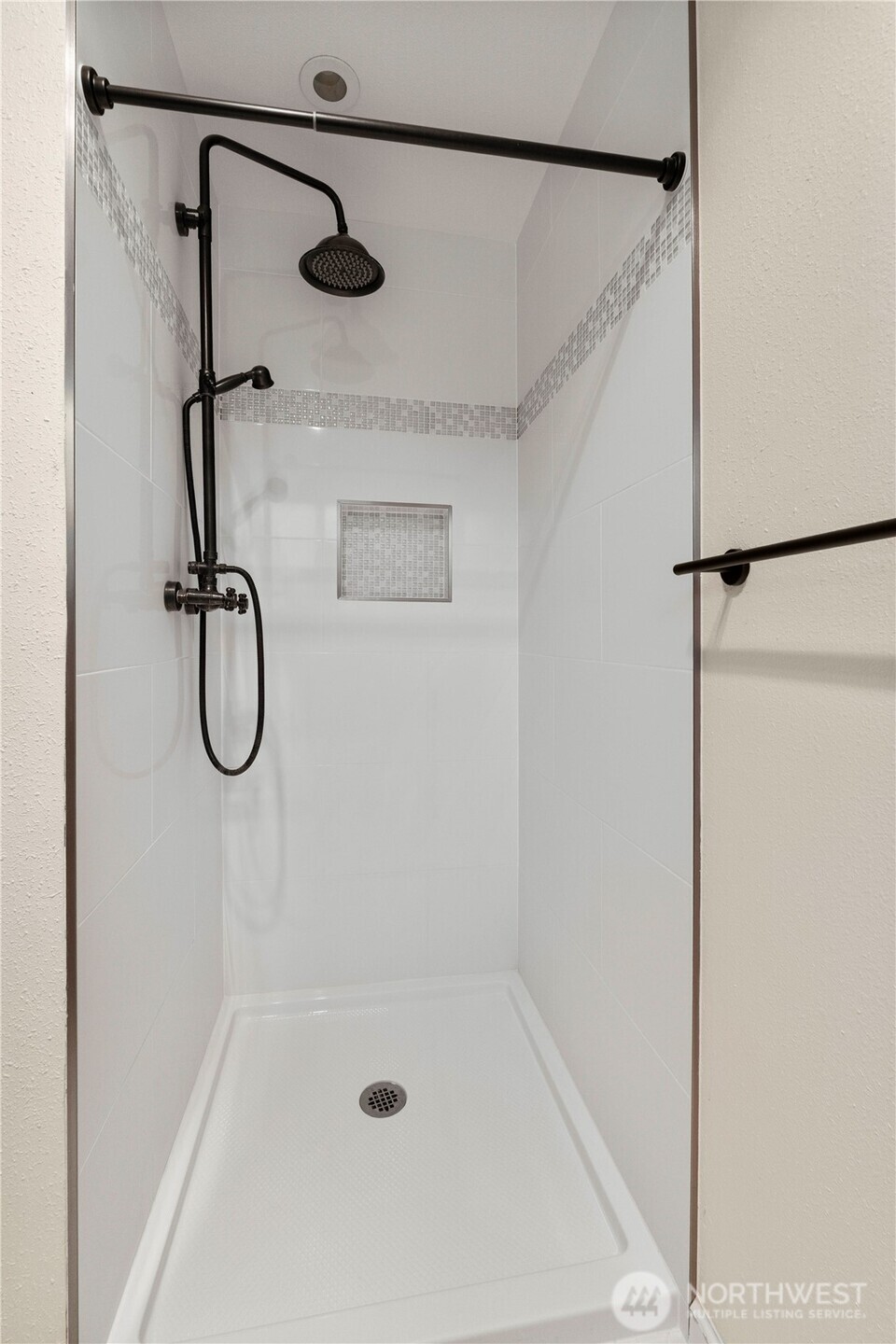 832 Torrey Street Southeast Olympia, WA 98513 - Photo 16 of 27 a bathroom with a shower