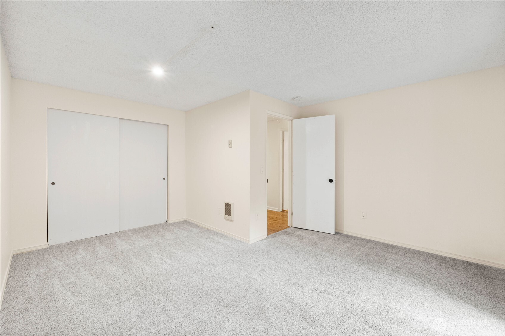 832 Torrey Street Southeast Olympia, WA 98513 - Photo 21 of 27 a view of an empty room