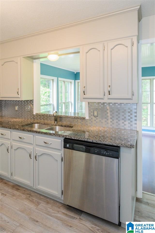 1043 Independence Court Alabaster, AL 35007 - Photo 17 of 39