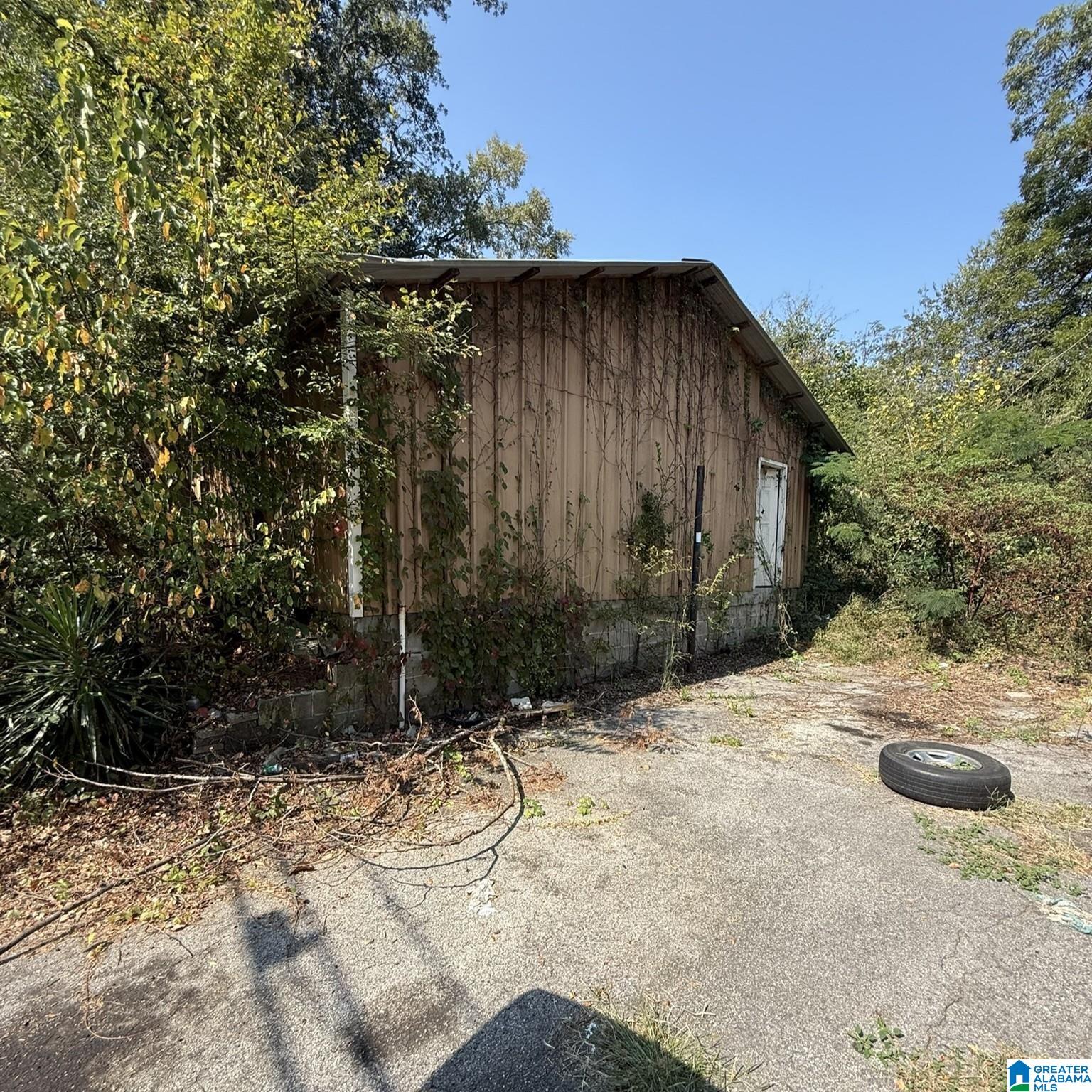 208 Spring Street Adamsville, AL 35005 - Photo 18 of 19