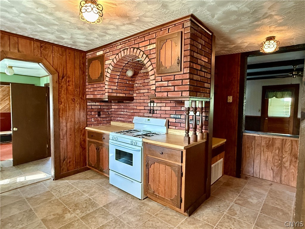 3483 Bishop Road Madison, NY 13402 - Photo 3 of 16