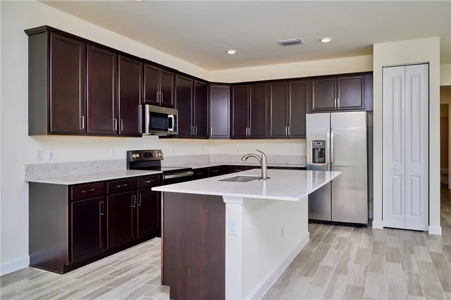 $2,900 | 5940 Manzanita Way, Vero Beach, FL 32967