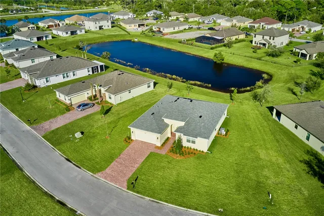 $2,900 | 5940 Manzanita Way, Vero Beach, FL 32967