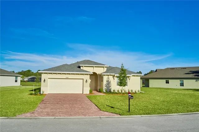 $2,900 | 5940 Manzanita Way, Vero Beach, FL 32967