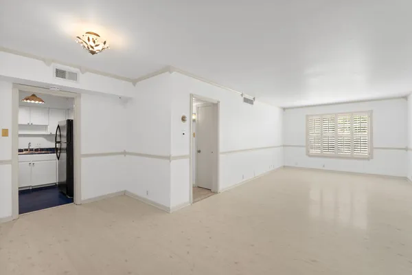 $77,000 | 2601 Bellefontaine, Unit B105, Houston, TX 77025