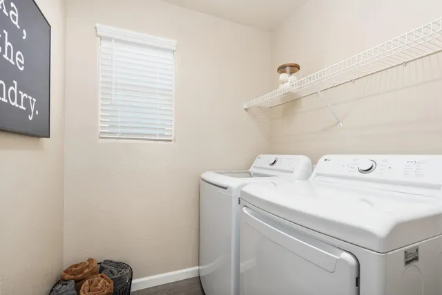 $399,990 | 6560 East Clingstone Drive, Fresno, CA 93727