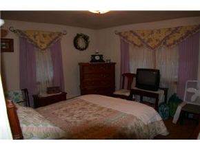 262 Candia Road Chester, NH 03036 - Photo 6 of 9