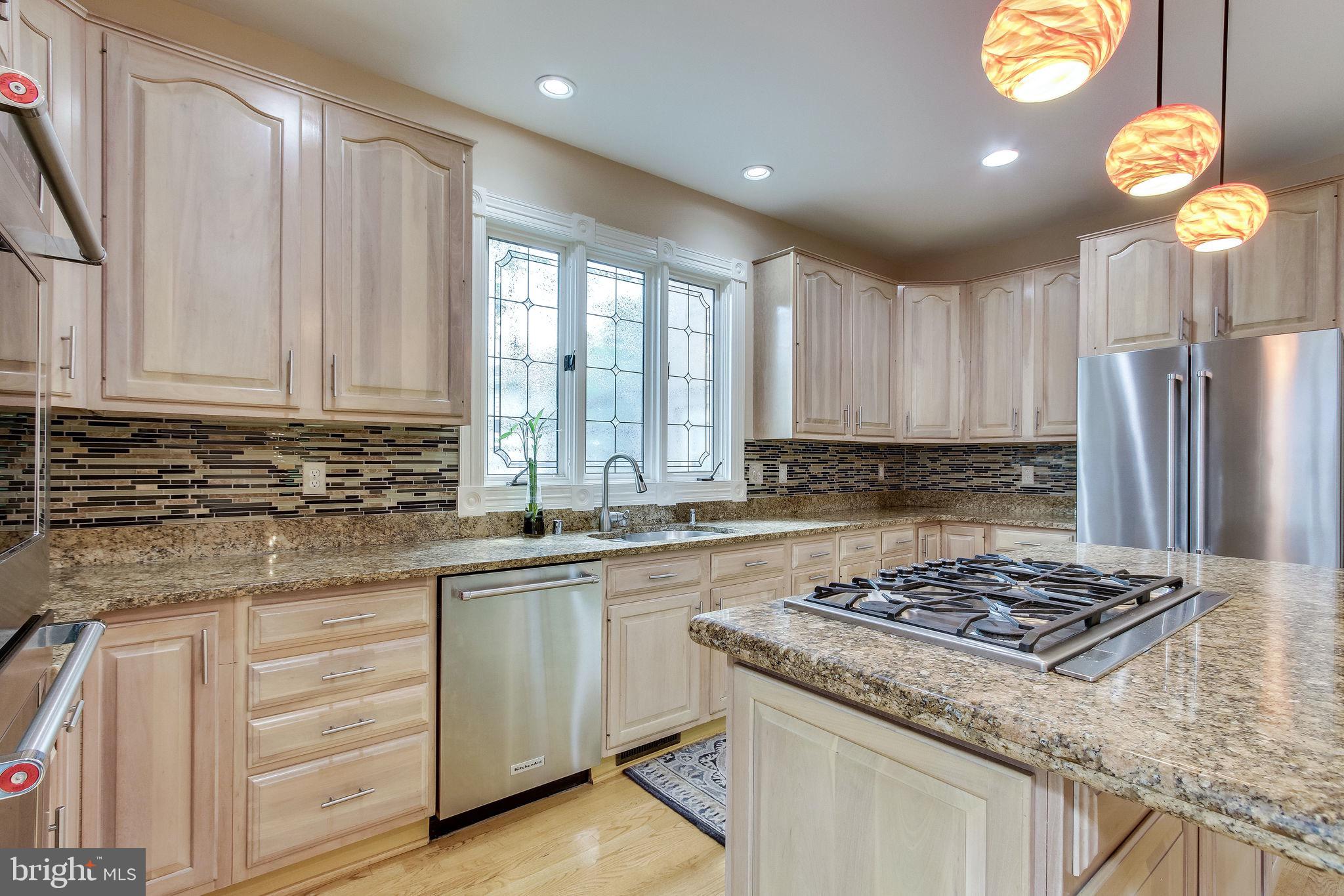 6570 Old Chesterbrook Road McLean, VA 22101 - Photo 16 of 69 Stainless steel appliances and gas cooktop