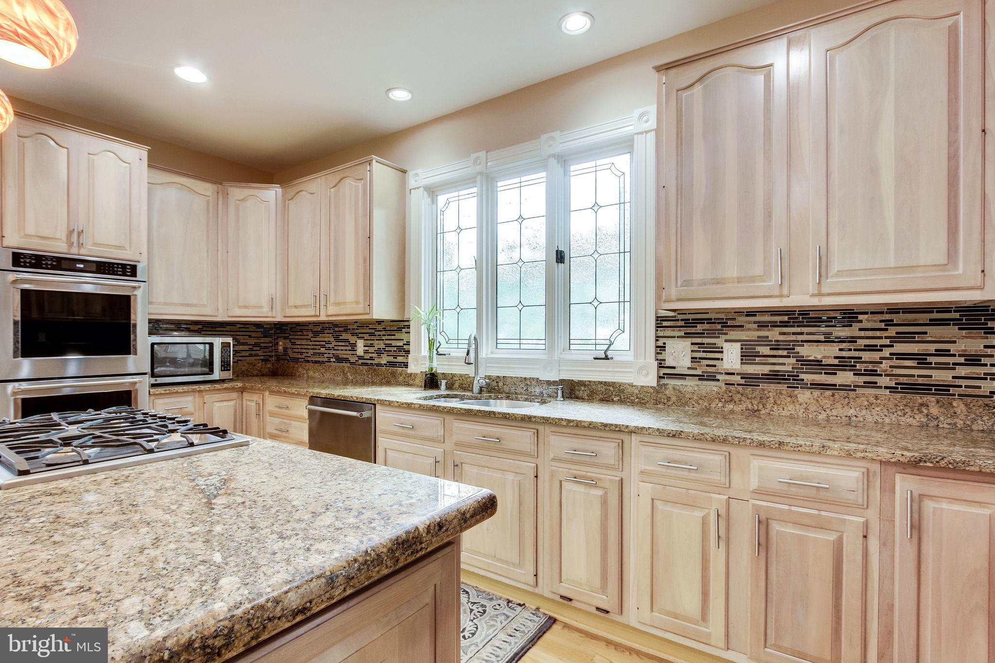 6570 Old Chesterbrook Road McLean, VA 22101 - Photo 17 of 69 Granite countertops
