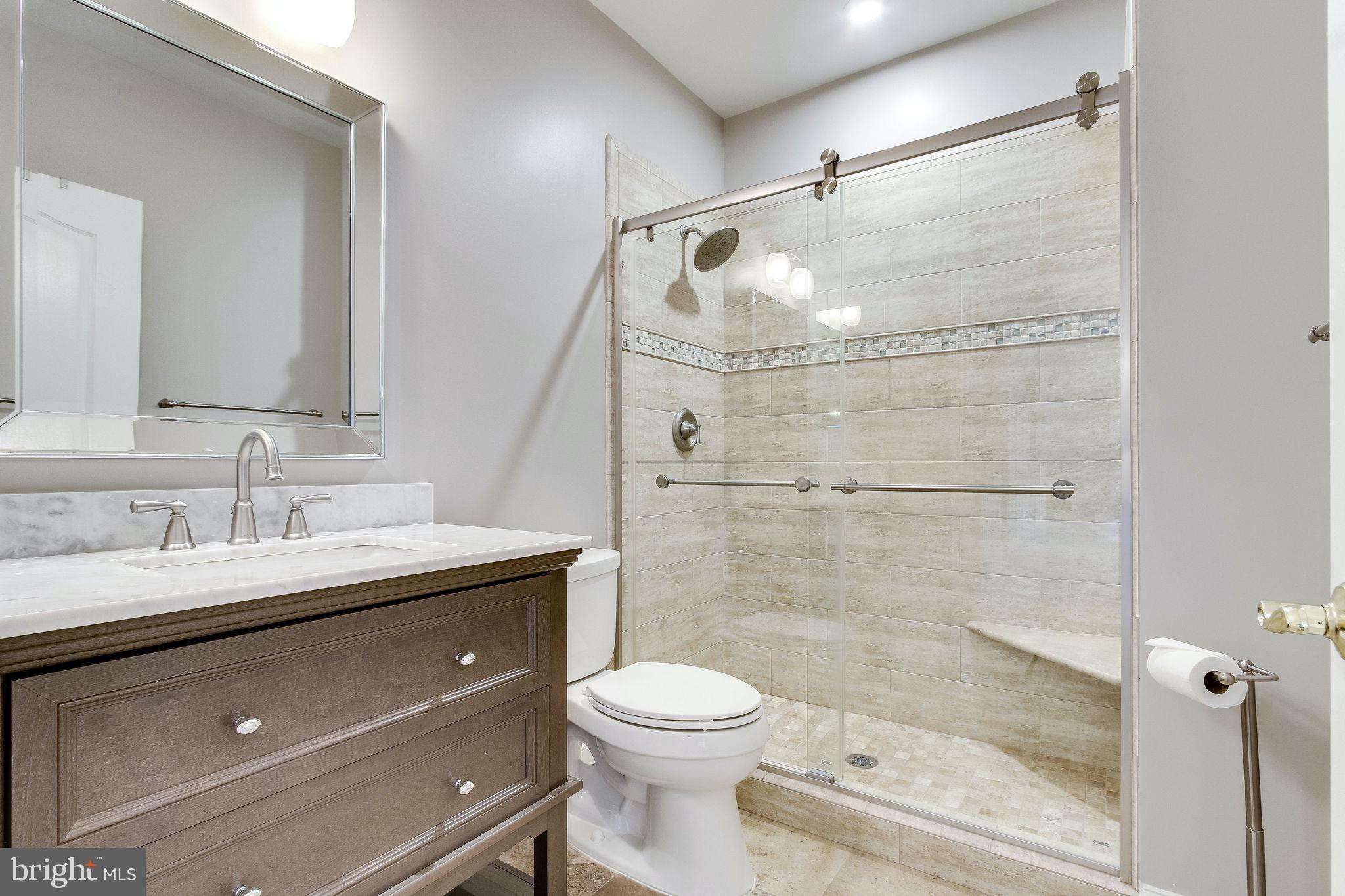 6570 Old Chesterbrook Road McLean, VA 22101 - Photo 36 of 69 Full bathroom