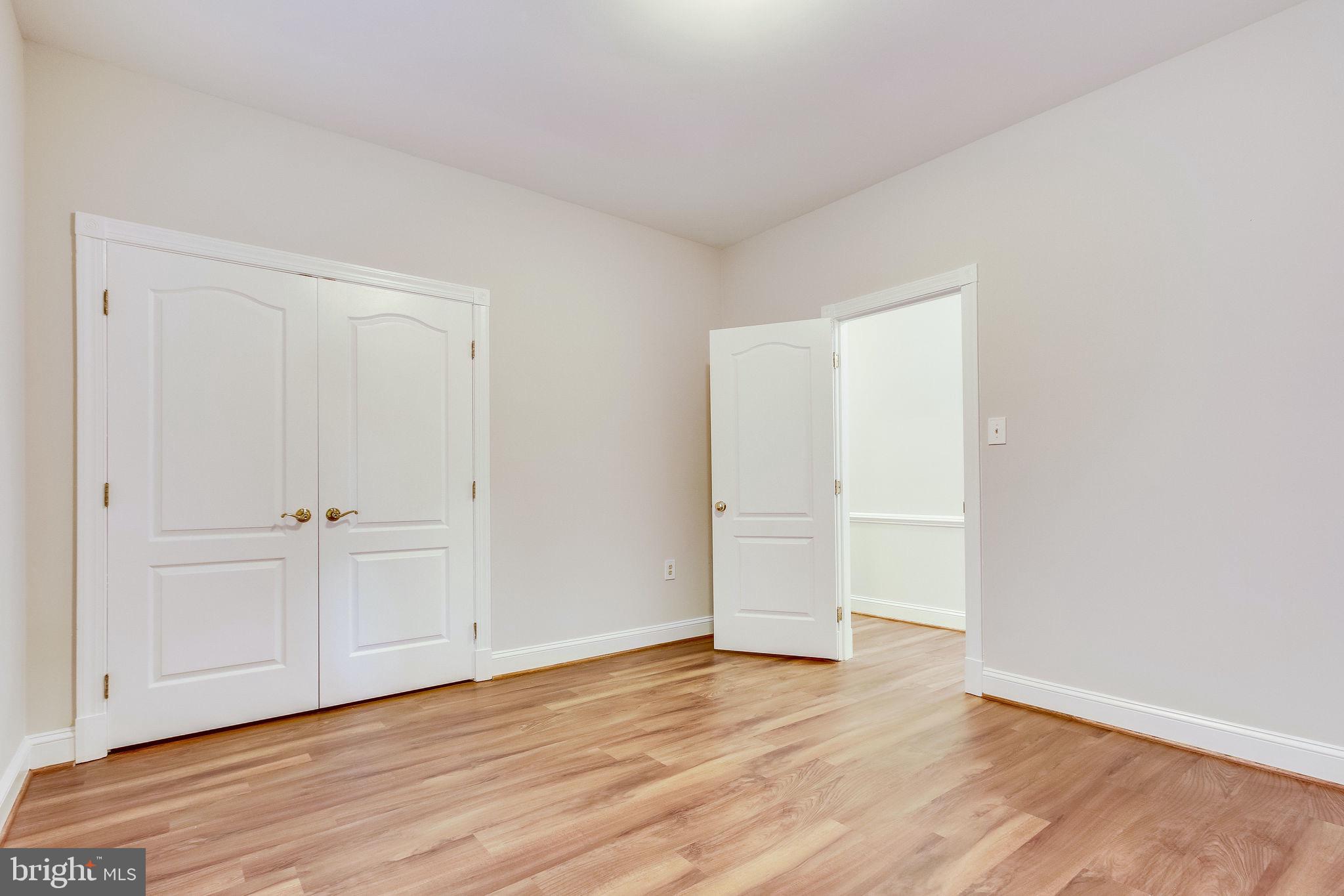 6570 Old Chesterbrook Road McLean, VA 22101 - Photo 55 of 69 Full bedroom on lowest level/au pair suite