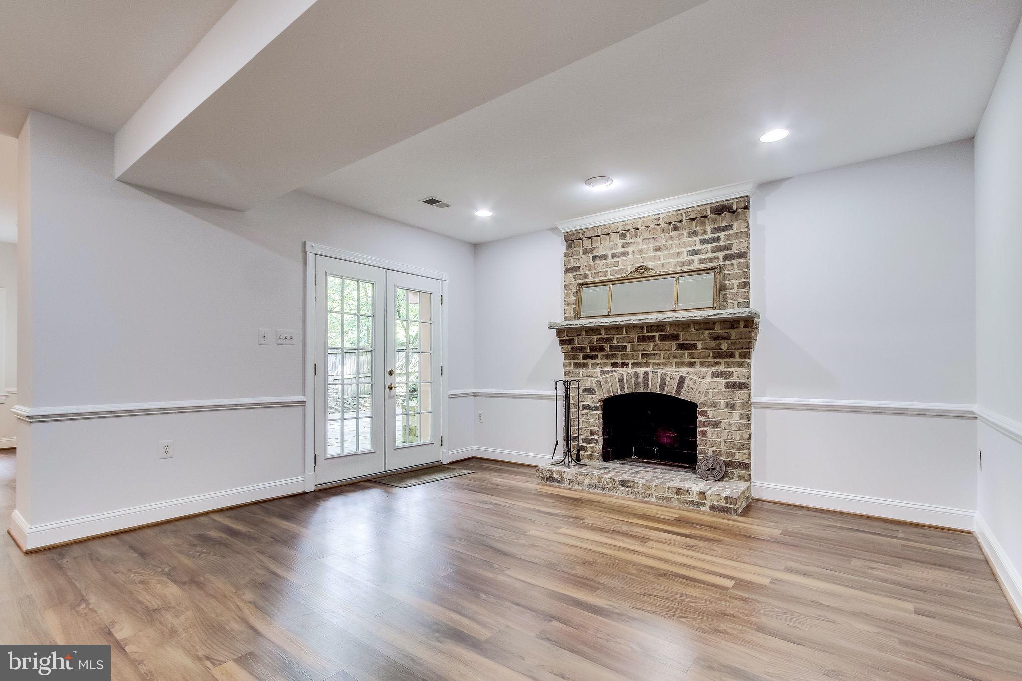 6570 Old Chesterbrook Road McLean, VA 22101 - Photo 59 of 69 Patio access for seamless entertaining
