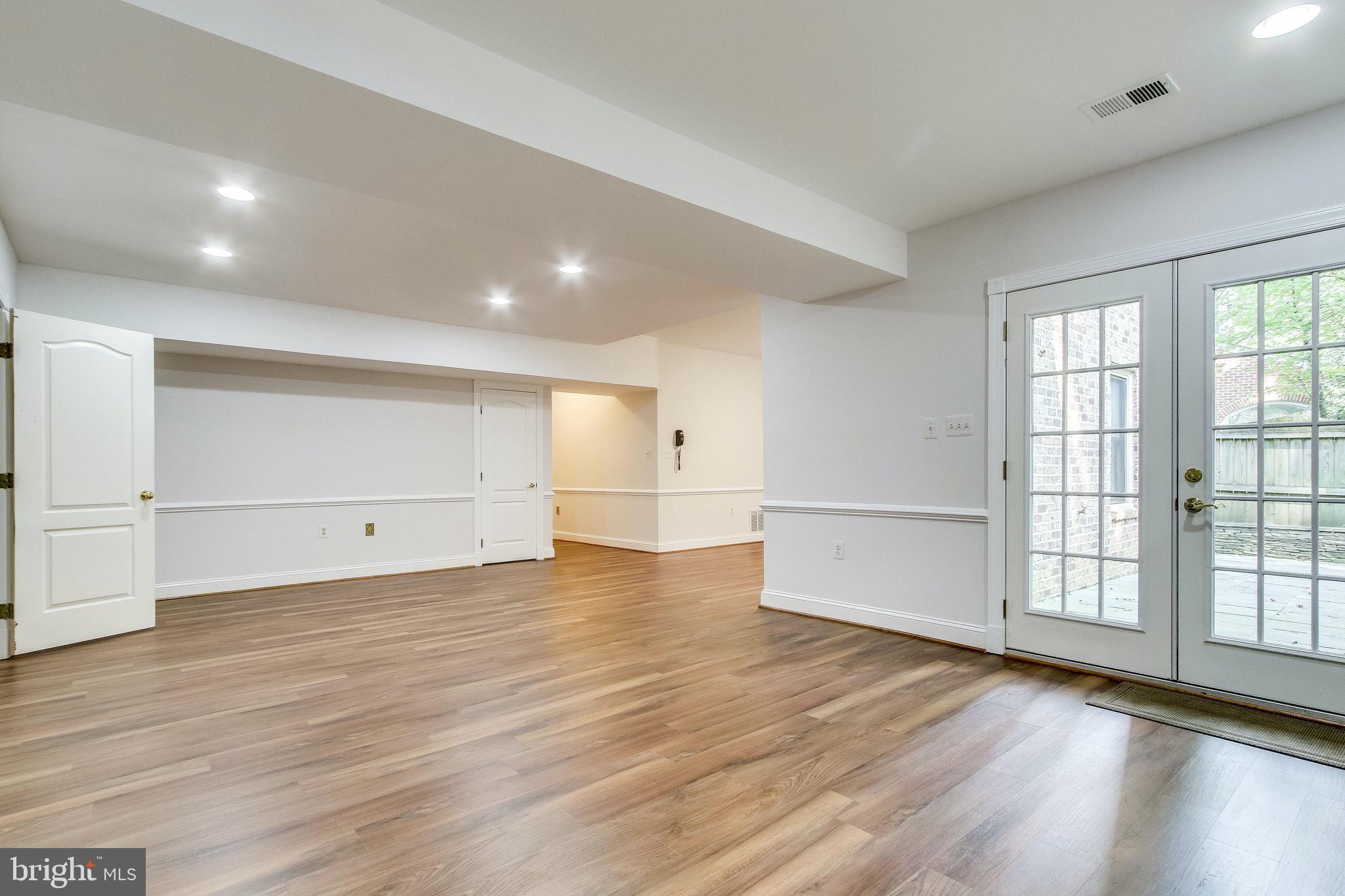 6570 Old Chesterbrook Road McLean, VA 22101 - Photo 60 of 69 Recessed lighting