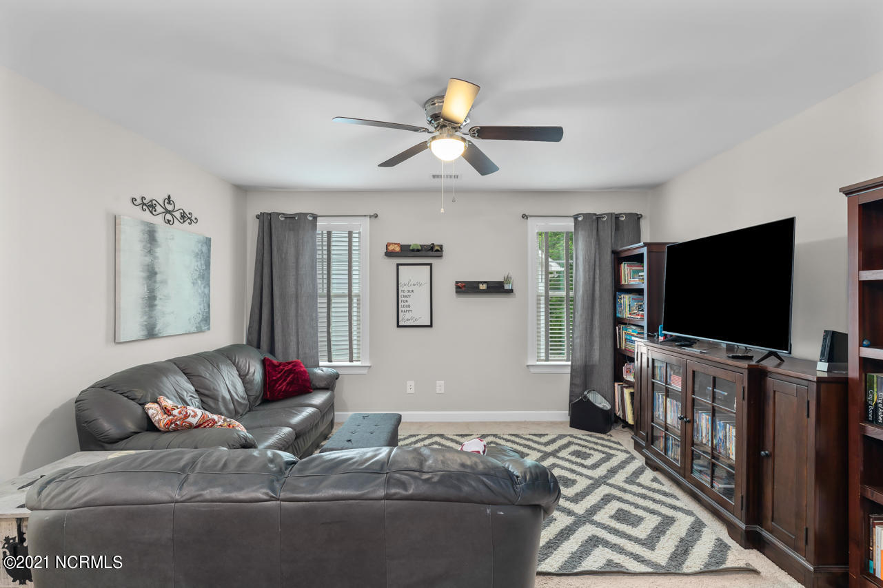 196 Collins Way Hampstead, NC 28443 - Photo 29 of 54 31