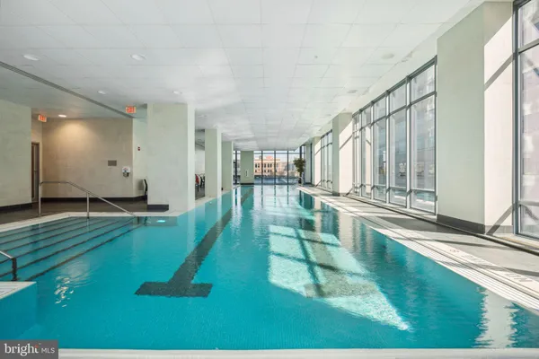 $2,950 | 2101 Market Street, Unit 905, Philadelphia, PA 19103