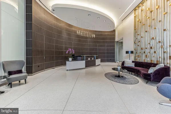 $2,950 | 2101 Market Street, Unit 905, Philadelphia, PA 19103