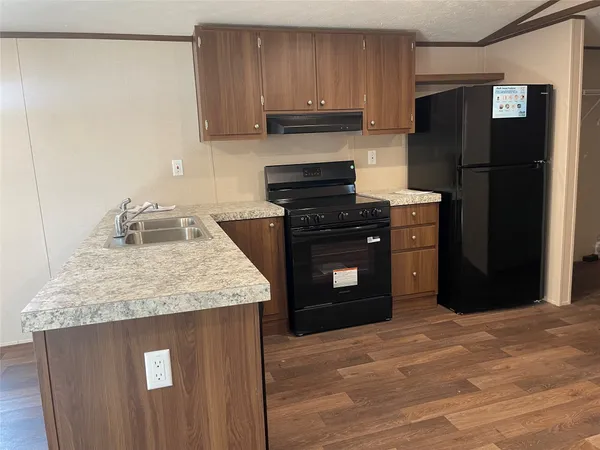 $1,150 | 8114 McHard Road, Pearland, TX 77581