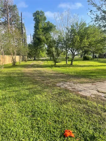 $1,150 | 8114 McHard Road, Pearland, TX 77581